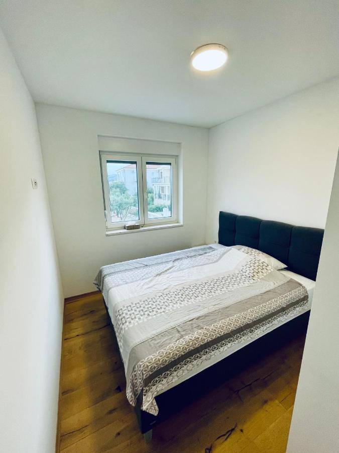 Alida Valli Apartment Kastela Exterior photo