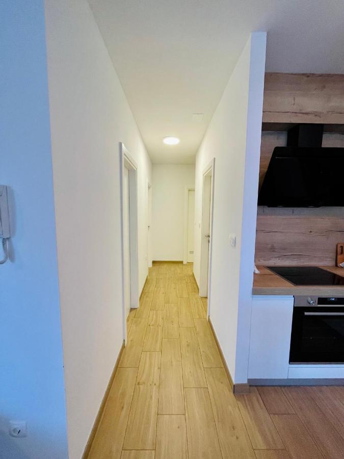 Alida Valli Apartment Kastela Exterior photo